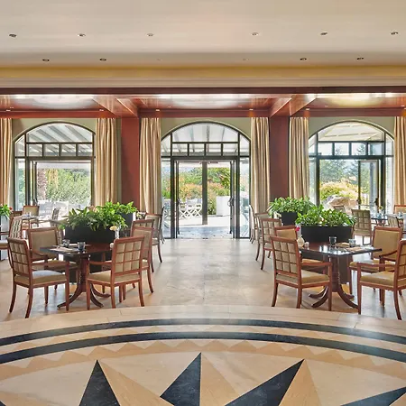 Отель Hyatt Regency 5*