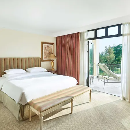 Hyatt Regency Отель