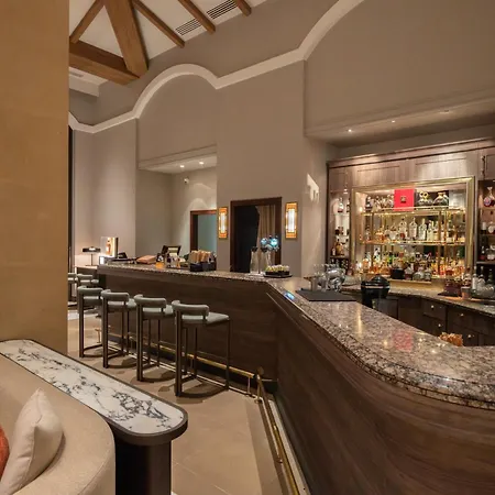 Отель Hyatt Regency 5*